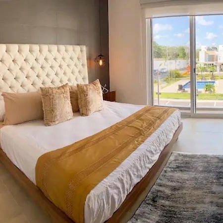 Elegante Y Preciosa Casa Con Excelente Ubicacion Villa Cancún Exterior foto