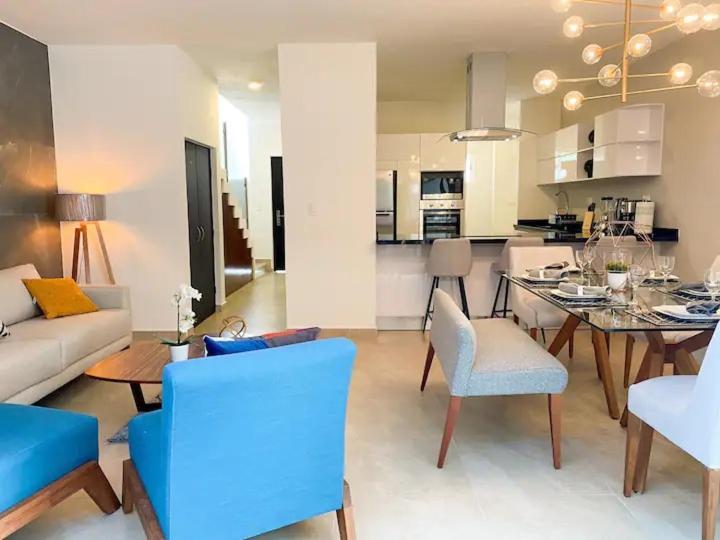 Elegante Y Preciosa Casa Con Excelente Ubicacion Villa Cancún Exterior foto