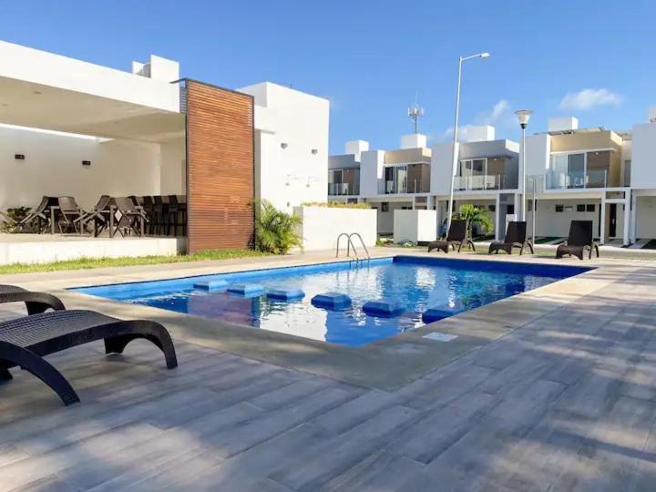 Elegante Y Preciosa Casa Con Excelente Ubicacion Villa Cancún Exterior foto