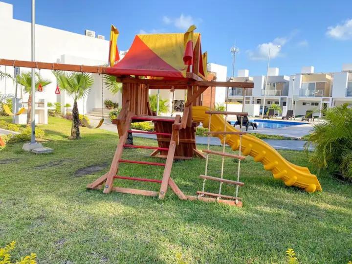 Elegante Y Preciosa Casa Con Excelente Ubicacion Villa Cancún Exterior foto